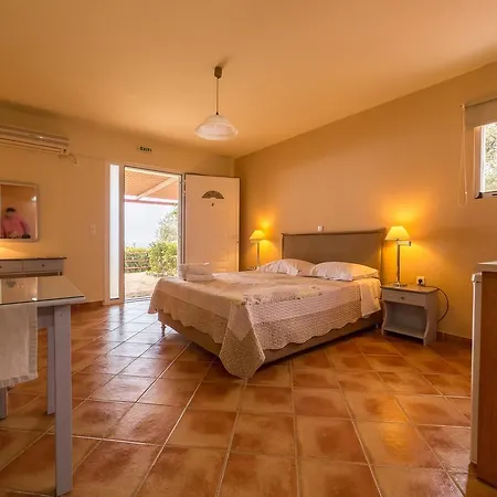 Delfinia Apartamento Vlachata