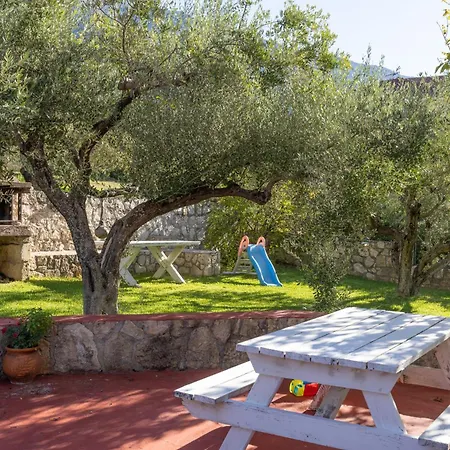 Delfinia Appartement *