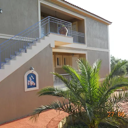 Delfinia Apartman *
